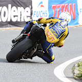 Auch mit 64 Jahren zeigt Toni Rechberger so manch jüngerem Fahrer noch den Auspuff