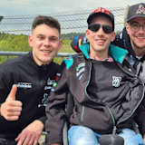 Marco Fetz (li.) und Bastian Ubl (re.) sammeln Geld