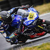 Bartosz Zmarzlik auf der Yamaha R3