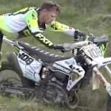 Stefan Ekerold musste das Rennen mit verbogenem Motorrad beenden