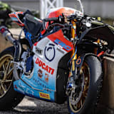 Die Ducati Panigale V4R hatte einiges abbekommen