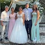 Jochen und Tina Kiefer (v.li) mit der Braut Franzi und Bräutigam Patrick