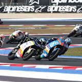 Hector Garzo (4) und Nicolas Sppinelli (29) kämpften während der ganzen Renndauer um den Sieg