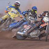 Diedenbergen (vorne) raste zum Titel