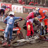 Der erste MXGP-Lauf in Arco begann mit einem Massencrash