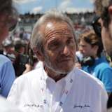 Jacky Ickx ist immer wieder in den Fahrerlagern dieser Welt zu Gast: in der Formel 1 oder wie hier 2022 in Le Mans