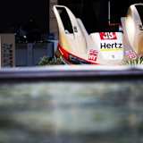 Haube eines Porsche 963 vom Hertz Team Jota