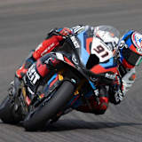 Leon Haslam bleibt bei BMW