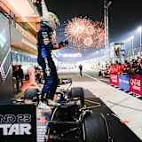 Max Verstappen behält die 1 des Champions