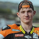 Oliver Svendsen (KTM) führt in der Klasse IDM Supersport 300