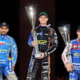 Breslau-Podest: Brady Kurtz (Mitte), Bartosz Zmarzlik (l.) und Dan Bewley (r.)