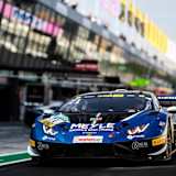 Maximilian Paul zimmert den Lamborghini des Familienteams auf die Pole