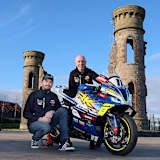 Conor Cummins (li.) mit seinem Teamchef John Burrows