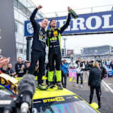 Mirko Bortolotti an der Seite seines Teamchefs Stefan Schlund