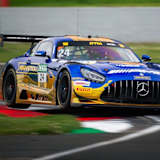 Maro Engel fliegt auf die erste Position