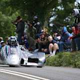 Spektakuläre Flugeinlage von Ryan und Callum Crowe