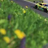 Maro Engel auf der Pole-Position für Lauf zwei in Brands Hatch