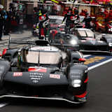 Die beiden Toyota GR010 Hybrid in Katar