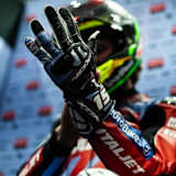 Erhält die linke Hand von Moto2-Pilot Binder grünes Licht von den Ärzten?