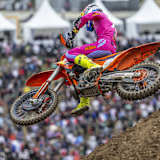 Lucas Coenen gewann den ersten MXGP-Lauf in Ernée