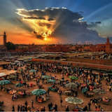 Der Start in der Millionenmetropole Marrakesch generiert eine besondere Atmosphäre