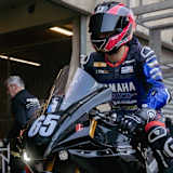 Lennox Lehmann auf der Yamaha R1 von Motobox Kremer