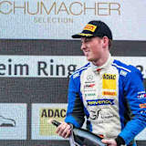 David Schumacher feiert einen ADAC GT Masters-Sieg