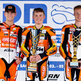 Alles orangefarben auf dem IDM-Podest