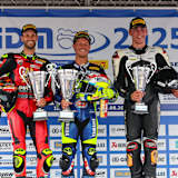 Bálint Kovács neben Aegerter und Tulovic (v.li.)