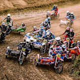 Gedränge beim ersten Start: Prümmer (#17),dahinter Foden, Häcker (#513), Peter (#20), Erlecke (#55), Seifert (#3), Hofmann (#124), Hengster (#914), Knübben (#127)