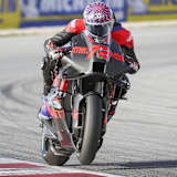 Zuletzt fuhr Lorenzo Savadori die neuen Bikes für Bezzecchi und Martin ein