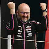 Grund zum Jubeln: Fabio Sterlacchini nach Bezzecchi-Sieg in Silverstone