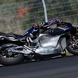 Augusto Fernandez mit dem V4-Bike von Yamaha