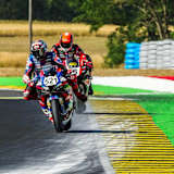 Patrick Hobelsberger, Michal Filla in rot und eine Ölspur