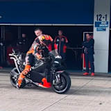 Pol Espargaro geht mit der neuen RC16 auf die Strecke