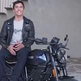 Ducati-Werksfahrer Marc Marquez posierte für Werbeaufnahmen