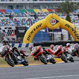 Große Twin im Gefecht mit Smith und Baz