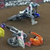 Dieser Crash in der letzten Runde des LCQ kostete Nico Koch den Finaleinzug