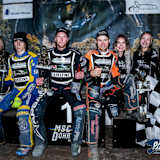 Timo Lahti (Mitte) gewann in Dohren