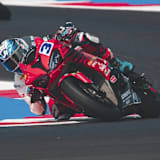 Raffaele De Rosa und Niki Tuuli treten in Donington Park mit der alten QJ Motor an