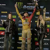 Jordon Smith gewann im Schlamm von San Francisco vor Levi Kitchen und Garrett Marchbanks