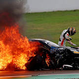 Dylan Pereira konnte den lichterloh brennenden Audi aus eigener Kraft verlassen