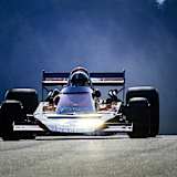 Wer ist dieser Pechvogel?