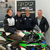 Max Schmidt (li.) sattelt um auf die BCC-BMW