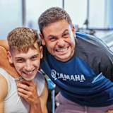 Sandro Cortese (re.) unterstützt Marvin Siebdrath