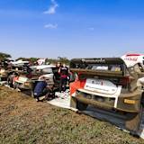 Die vier siegreichen Toyota im Kenia-Service