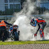 Feuerwehrmann Wagner (re.)