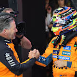 McLaren-CEO Zak Brown und Oscar Piastri
