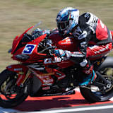 Raffaele De Rosa auf dem aktuellen Modell von QJ Motor