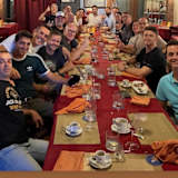 Das deutsche Intact-Team schwörte sich bei einem Teamabend auf das Saisonfinale ein